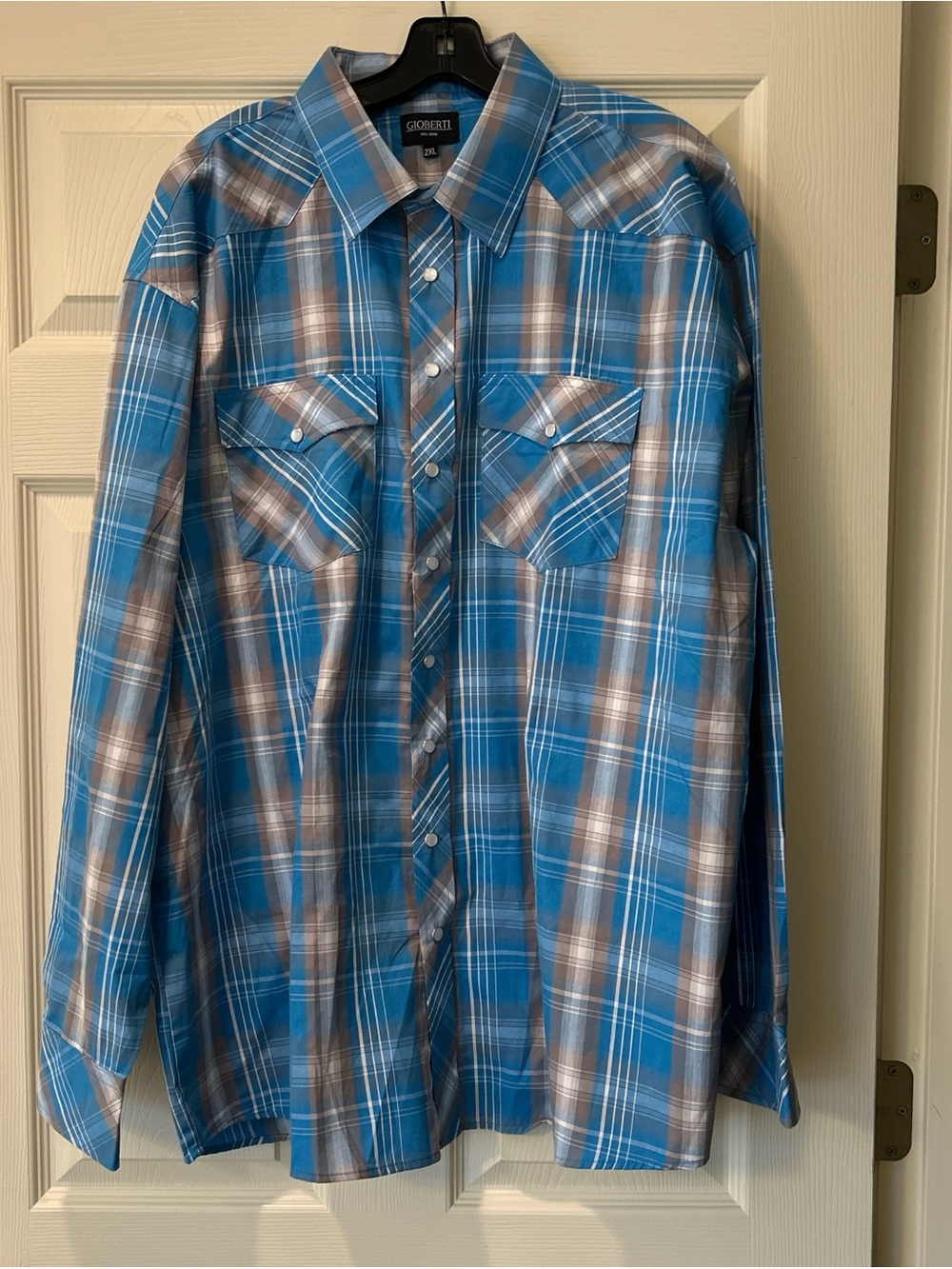 Gioberti Men’s Blue Plaid Casual Button-Down Shirt. With Pearl snaps!